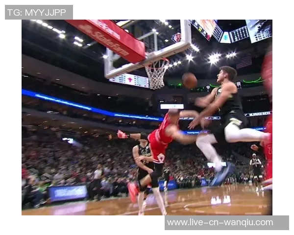 格雷森阿伦谈首节扣篮时关注文班位置的重要性与策略分析