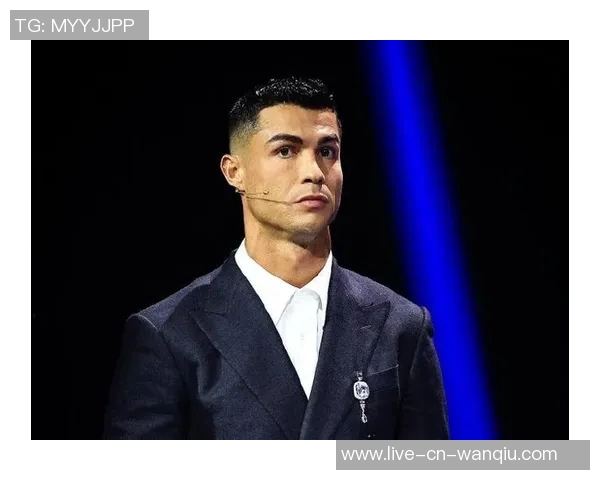 C罗获环球声望奖回应家人劝停称仍能为球队贡献为何不继续奋斗